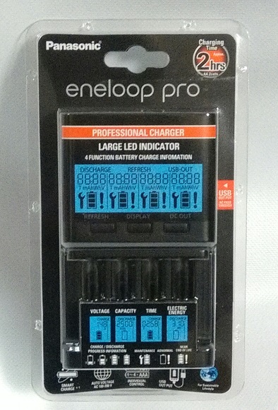 Nabíječka Panasonic Eneloop CC65E pro nabíjení až 4x AA/AAA baterií s USB výstupem